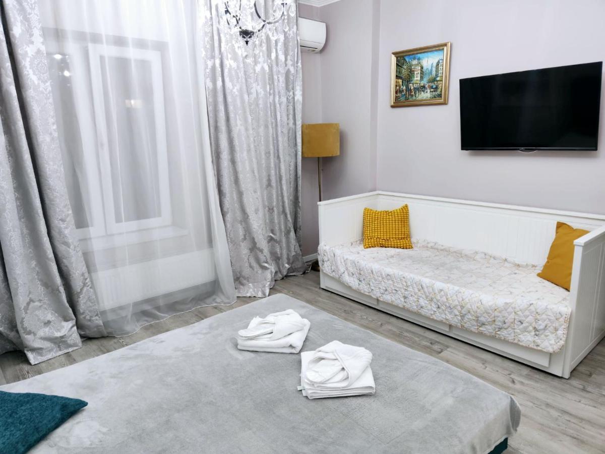 Chic Studio Old City Center - Ivo19 Bukarest Eksteriør billede