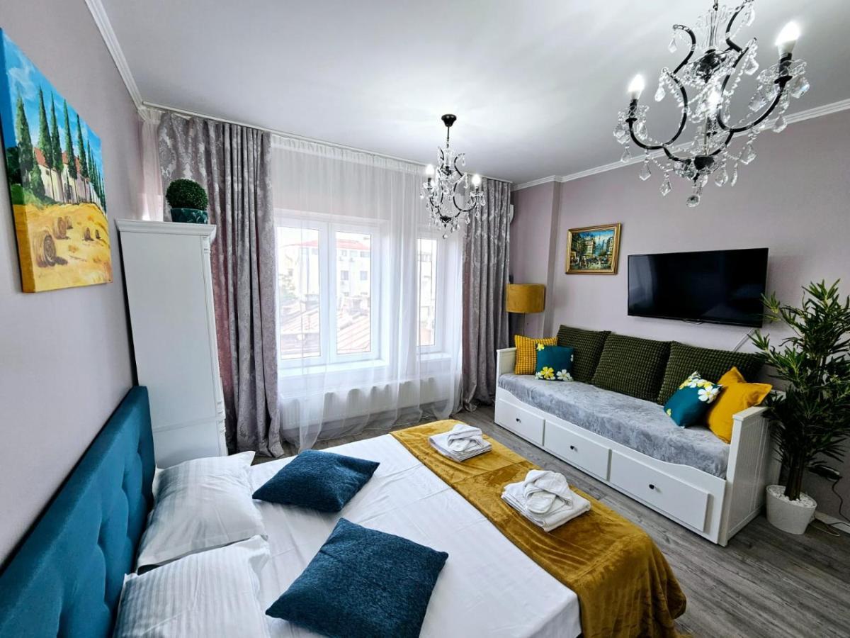 Chic Studio Old City Center - Ivo19 Bukarest Eksteriør billede