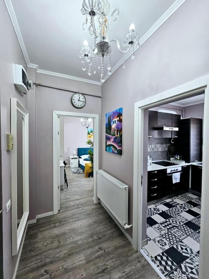 Chic Studio Old City Center - Ivo19 Bukarest Eksteriør billede