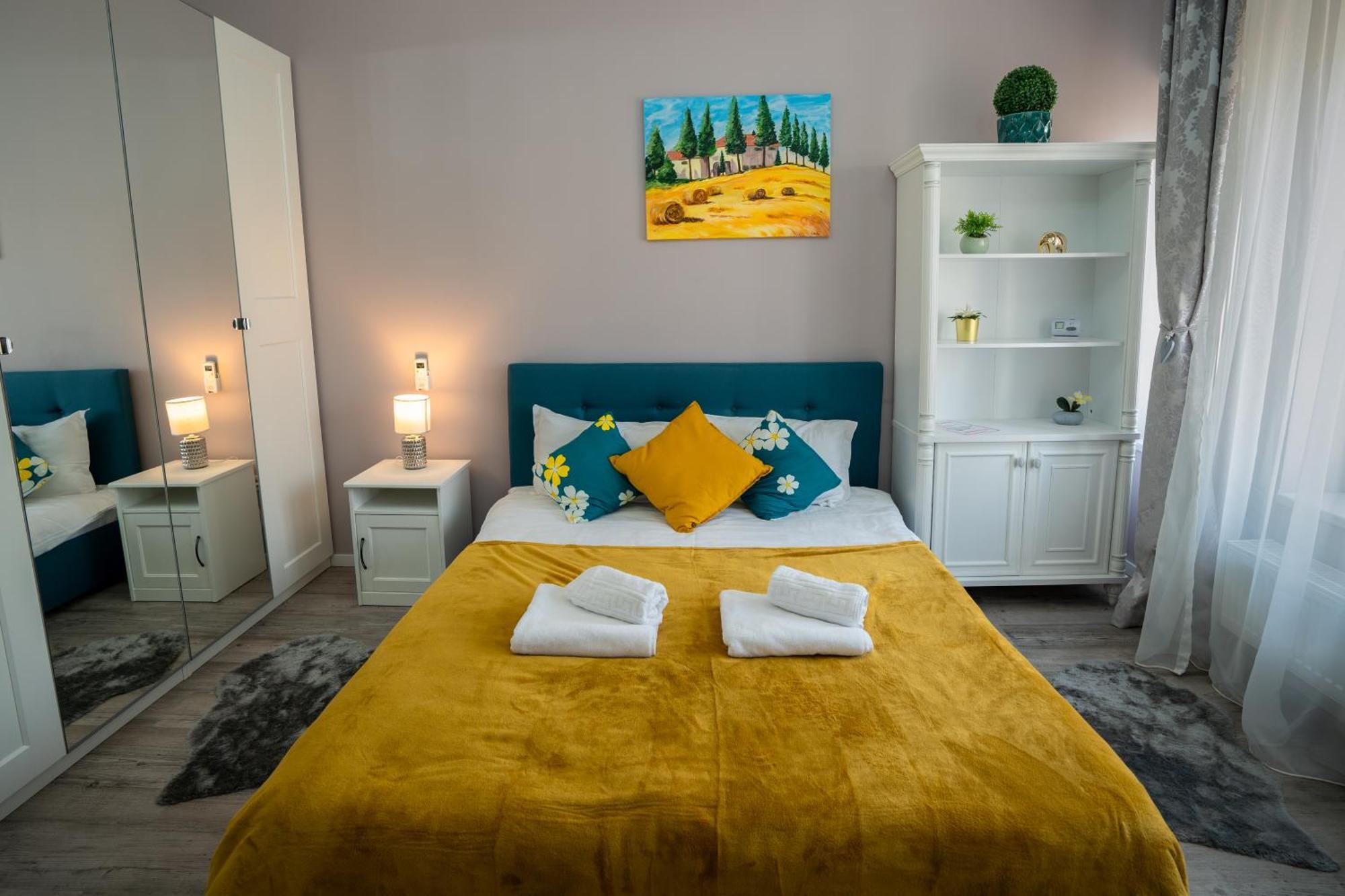 Chic Studio Old City Center - Ivo19 Bukarest Eksteriør billede